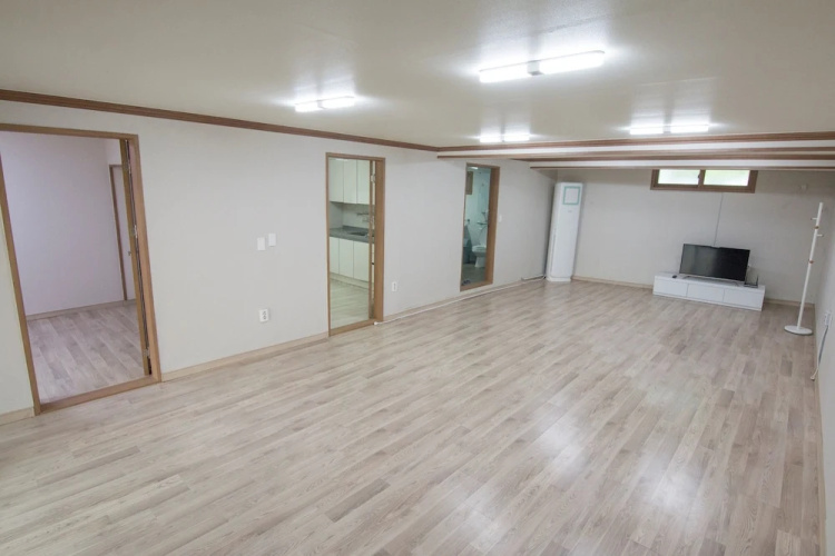 Stay House