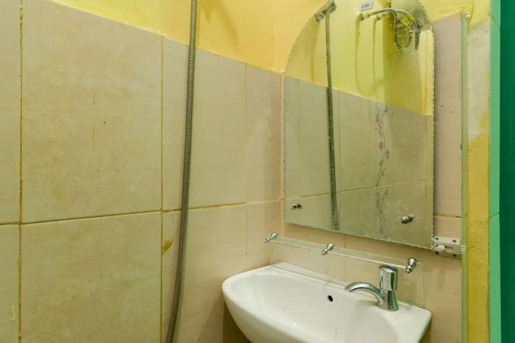 OYO 2229 Bunga Raya Residence