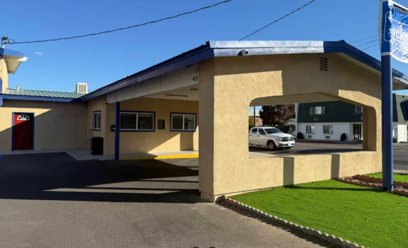 Travelodge By Wyndham Susanville - Susanville, CA
