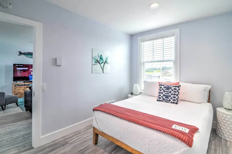 Immaculate Long Beach Apt w/ Gorgeous Kitchen