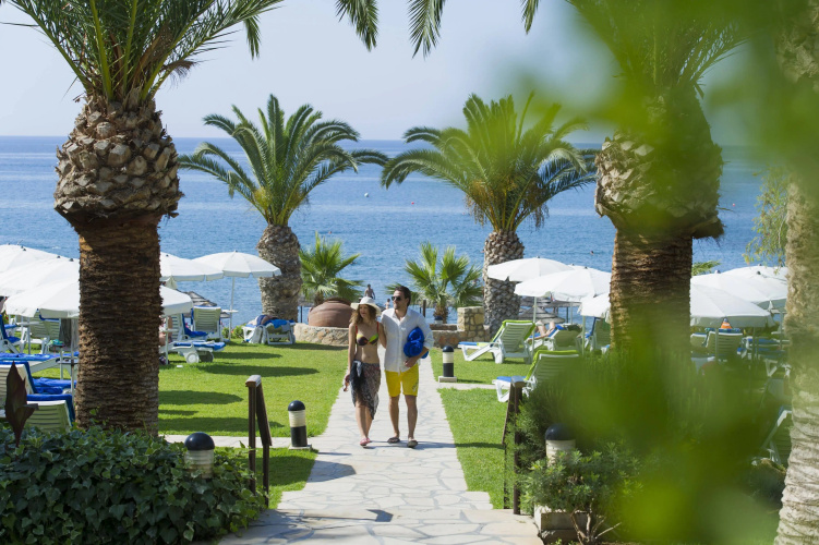 Mediterranean Beach Hotel photo 46