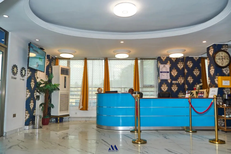 Marriot Metropolitan Hotel