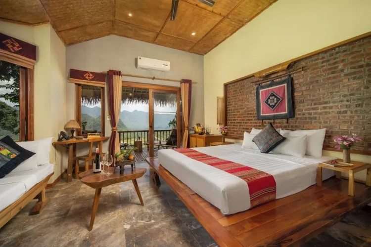 Deluxe Double room with balcony and with mountain view