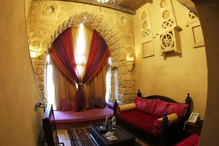 Assaha Hotel