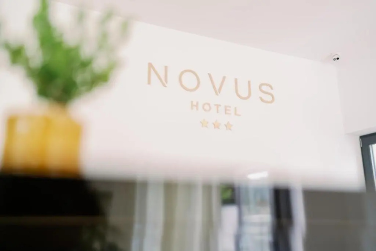 Novus Hotel