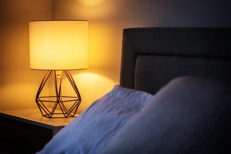Night Stay - Beta House