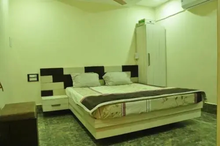 Hotel Golden Inn