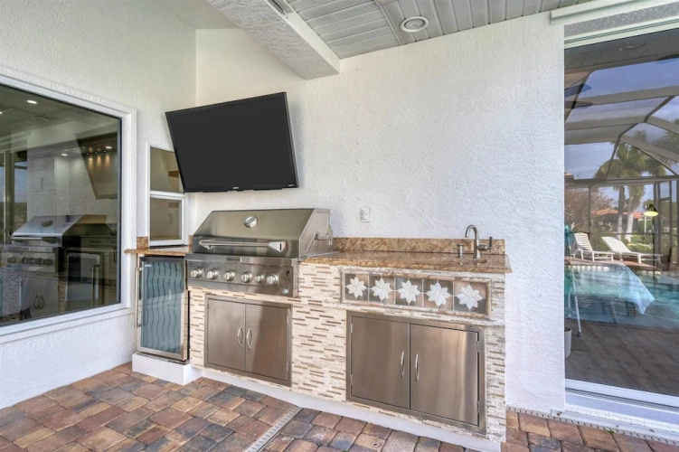 3337 Sandpiper Drive