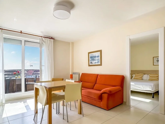 1 Bedroom Family Apartment with balcony