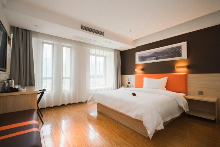7 Days Premium (Chongqing Baishiyi)