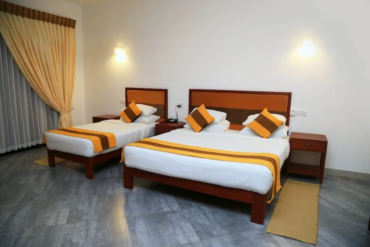 Superior Triple room with pool view