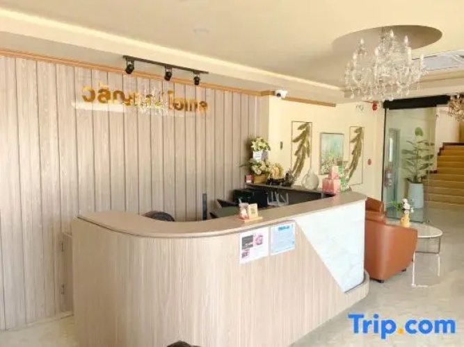 Walan hotel sriracha