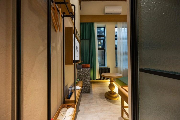 Qiuguo Hutong Courtyard Hotel