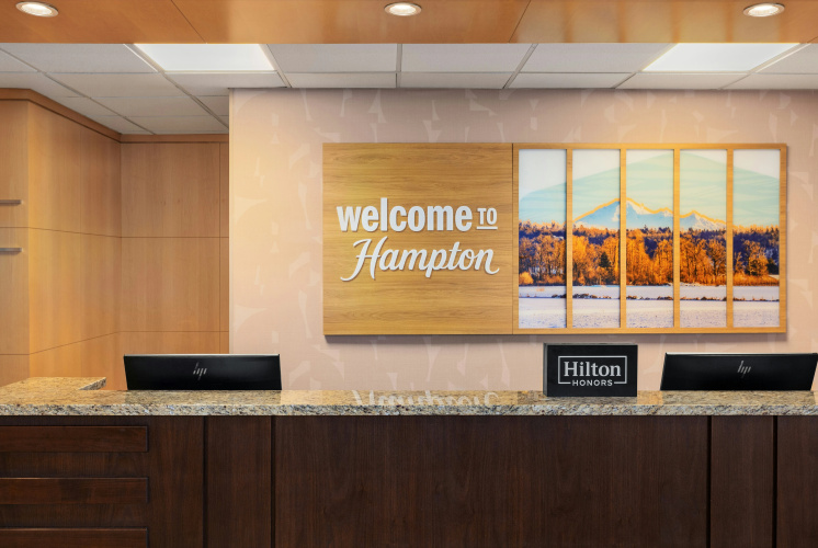 Hampton Inn & Suites by Hilton Langley-Surrey photo 32
