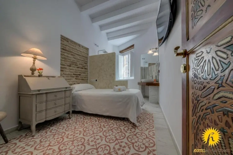 Standard Single room