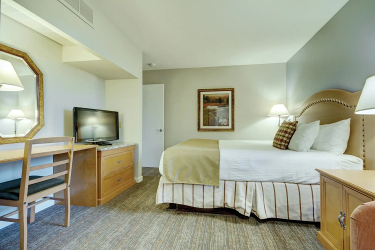 Seventh Mountain Resort