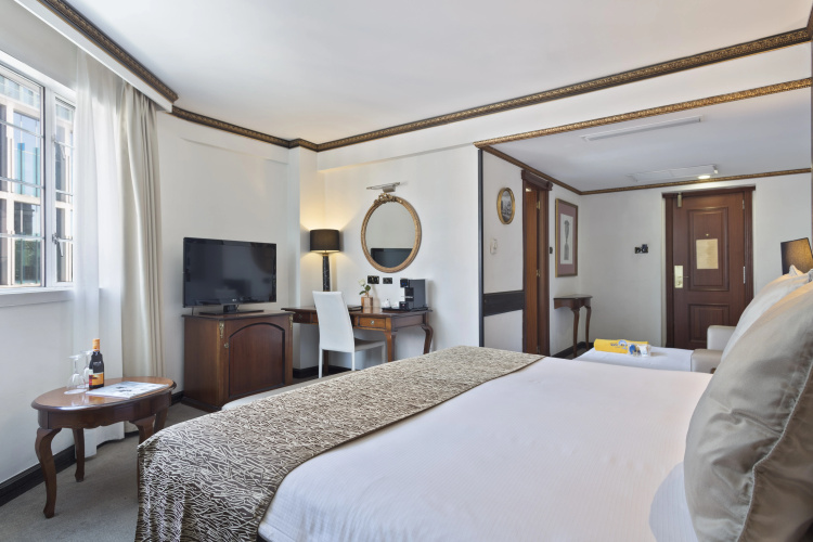 Melia White House Hotel