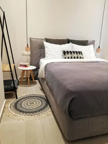 2br Suite White gea With Private Pool No01