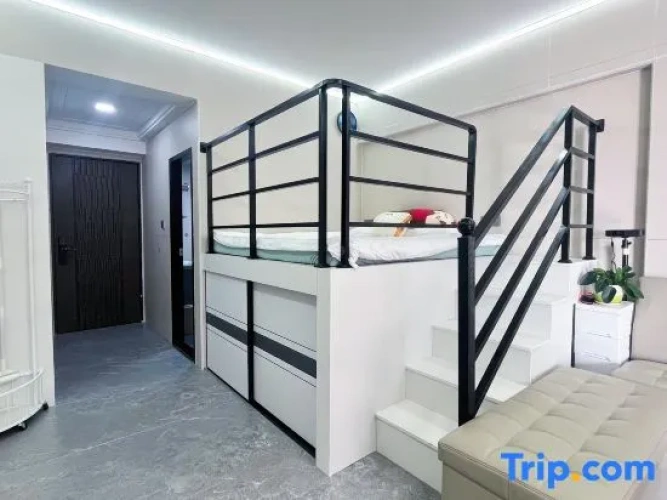 Standard Double room with city view