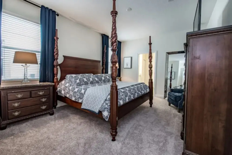 Furnished 8 Bed 5 Bath Villa