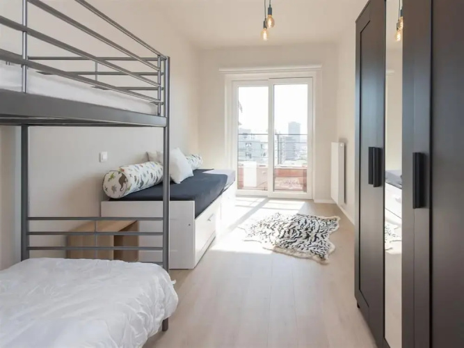 Serene Apartment With Mountain View