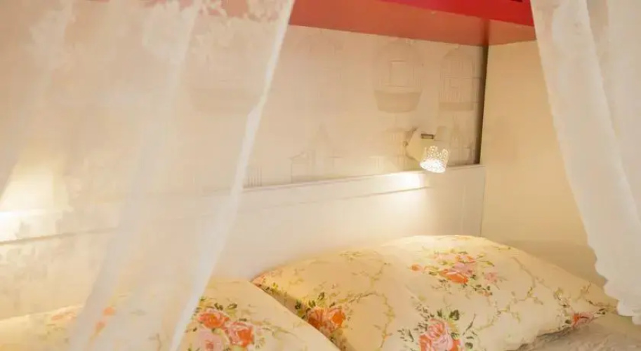 Rose Apartment
