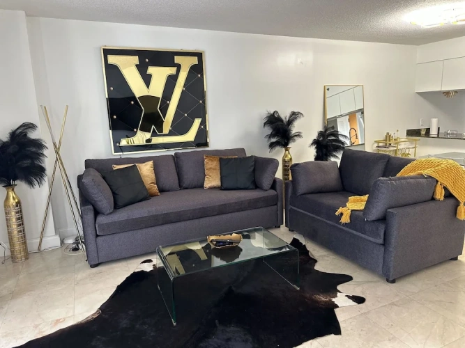 1 Bedroom Comfort room