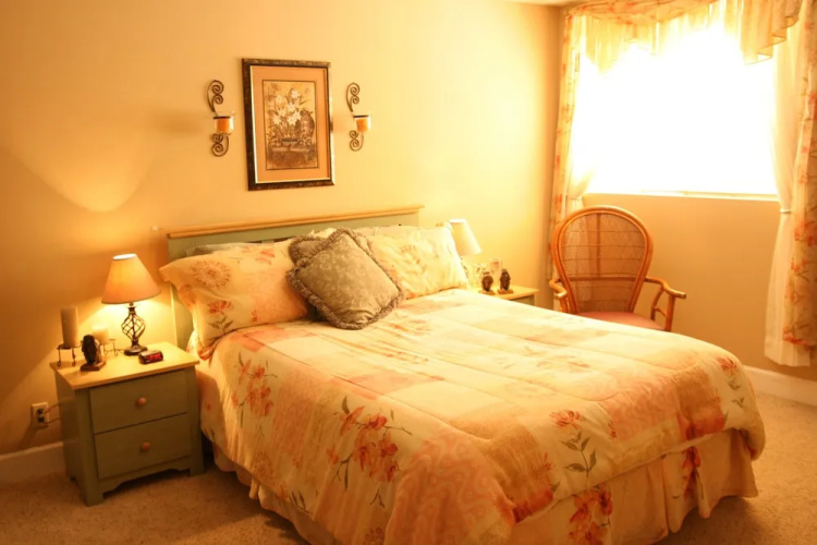 Monroe Street Suites