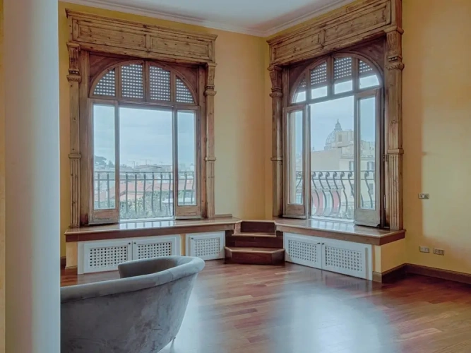 3 Bedrooms Apartment