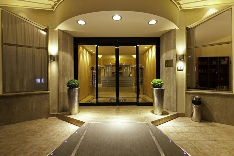 Grand Hotel
