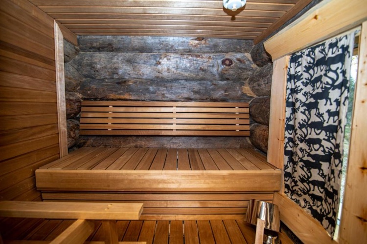 2 Bedrooms Cottage