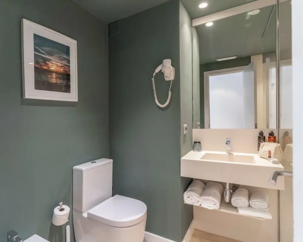 Standard Triple room with balcony and with sea view