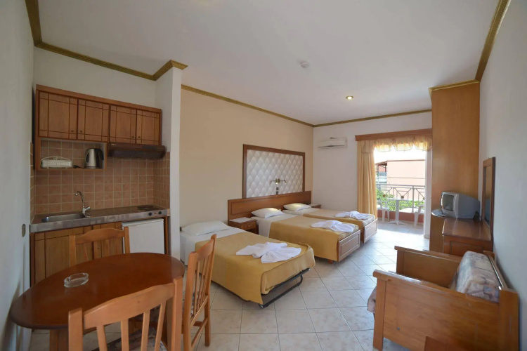 Angelina Hotel & Apartments