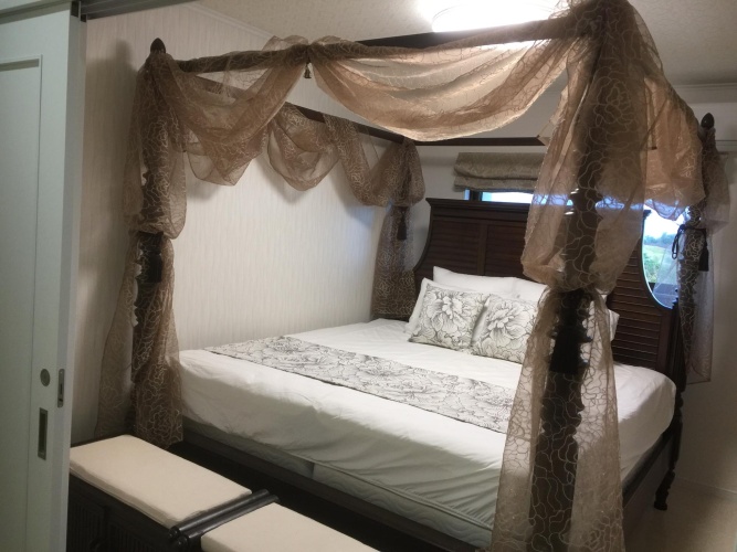 Deluxe Double Suite