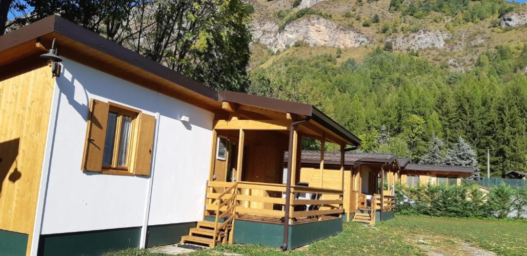 2 Bedrooms Chalet