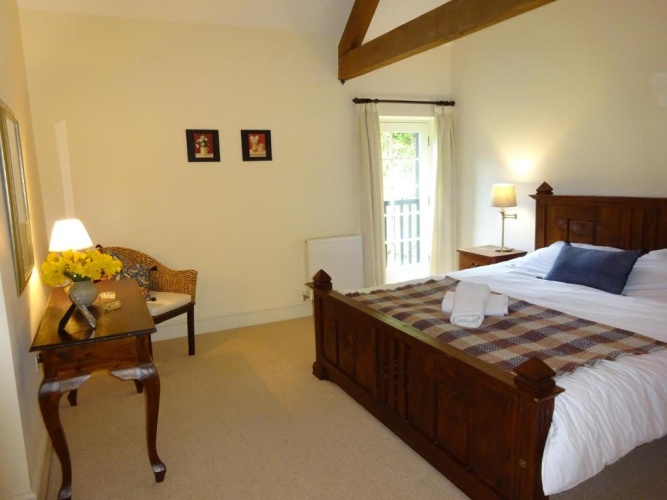 4 Bedrooms Cottage