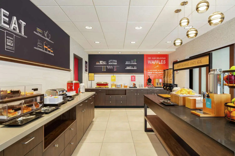 Hampton Inn & Suites Oroville