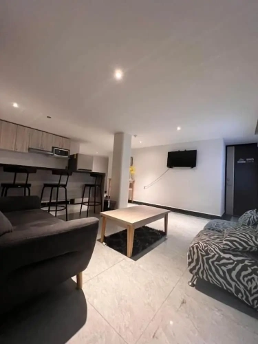 4 Bedrooms Standard Apartment