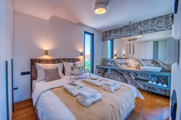 Crystal Holiday Residence II