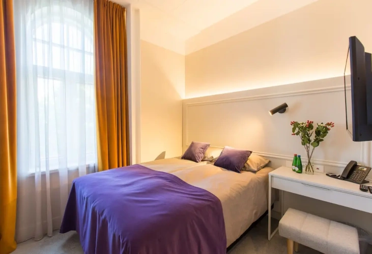 Economy Double room with park view