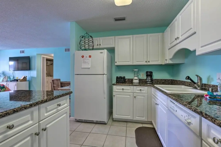 2 Bedrooms Apartment