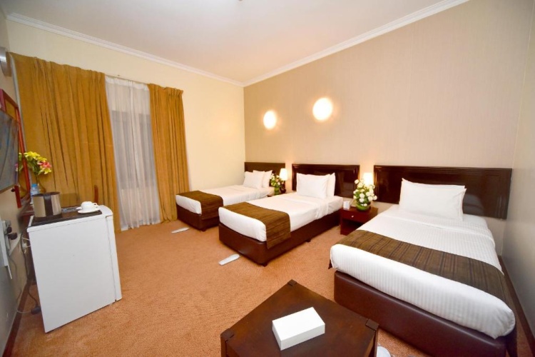 Triple room