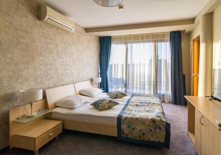 Economy room