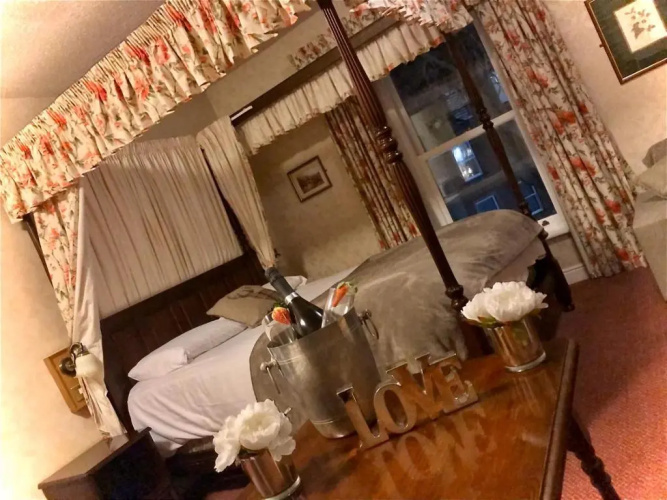 Waterford Lodge Hotel