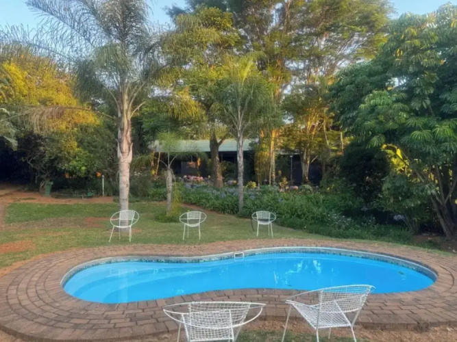 Room-busa House Self-catering Unit