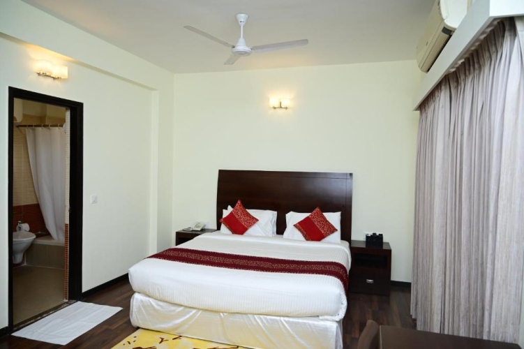 Double Club Suite with city view