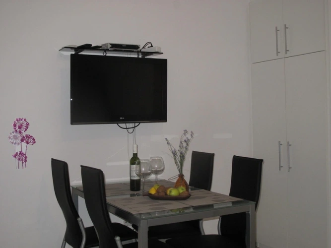 1 Bedroom Quadruple Apartment with balcony