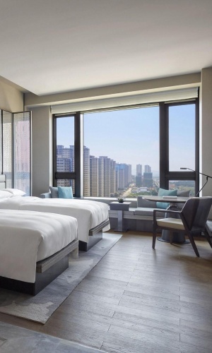 Guest Quadruple room with city view