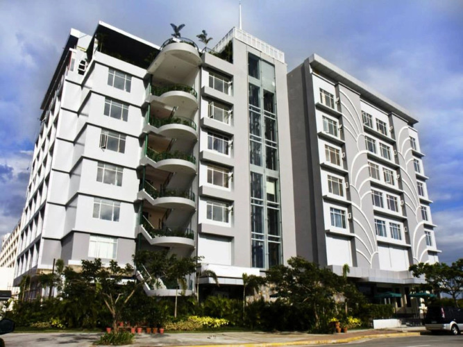 Paseo Premiere HotelOver view