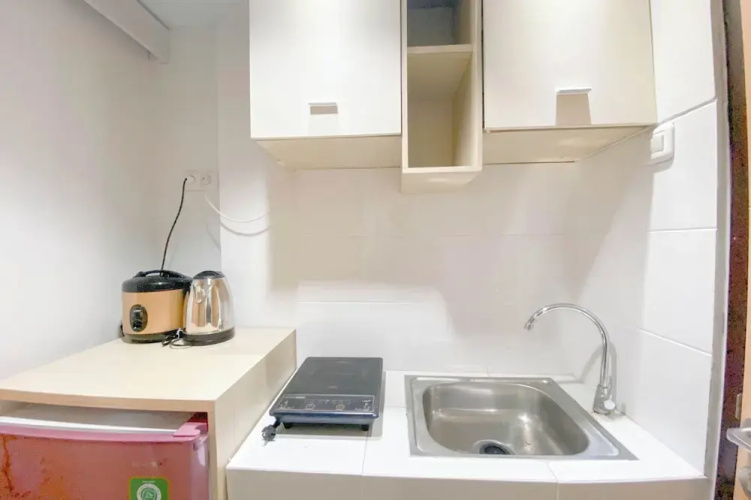 Simple White Studio Apartment At The Alton Semarang